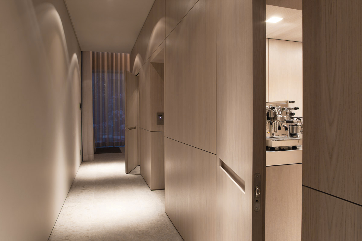 Residential Einbau Storage Holz gebürstet