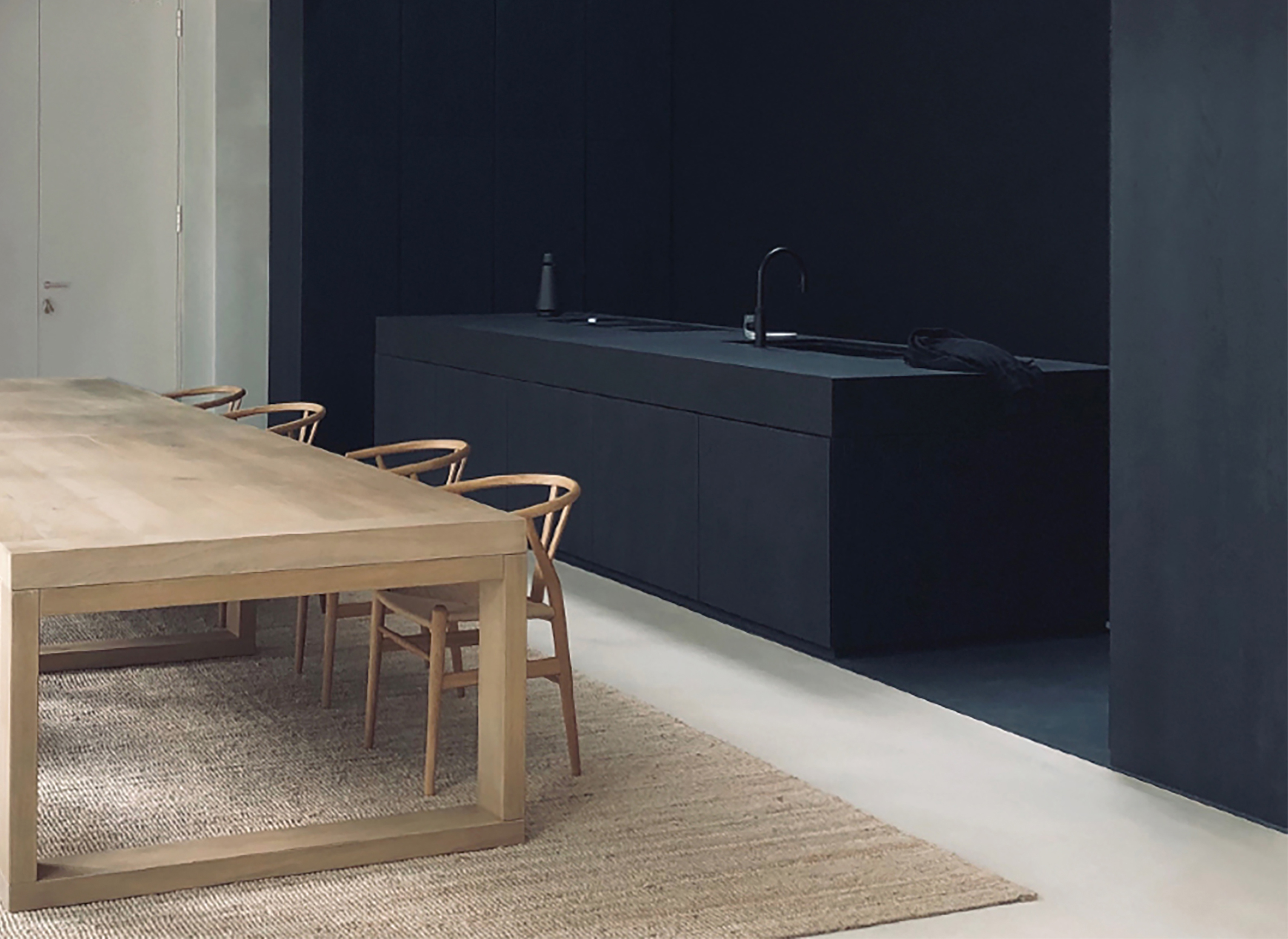 St Paul Esstisch Atelier table Carl Hansen Wishbone Chair