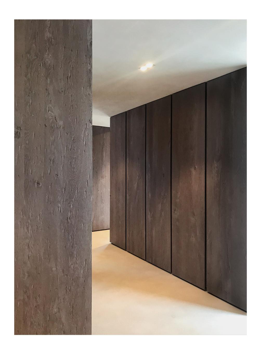 Residential Ankleide Holz gebürstet