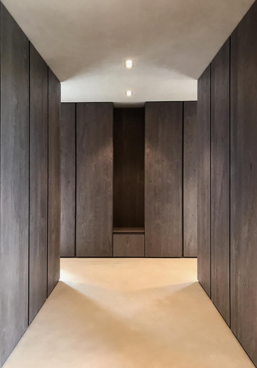 Residential Ankleide Holz gebürstet